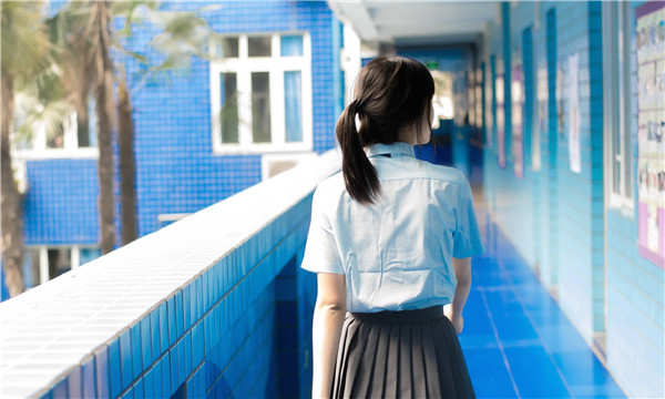 雅江如何找到一个可以帮助我生孩子的女人？